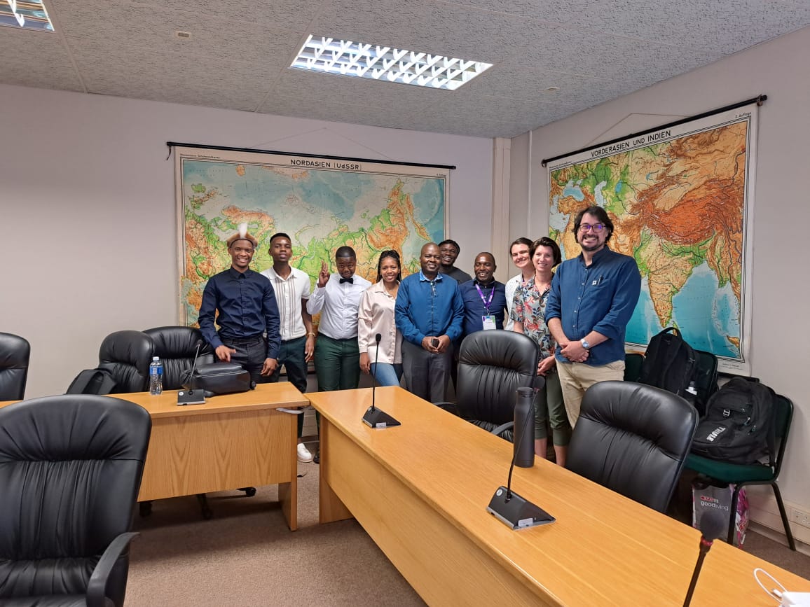 SSAGTweets's tweet photo. Thanks to Prof Onisimo Mutanga and Dr Adrian Nel for hosting the writing workshop. 

#SSAG24 https://t.co/YP9A6KszGH