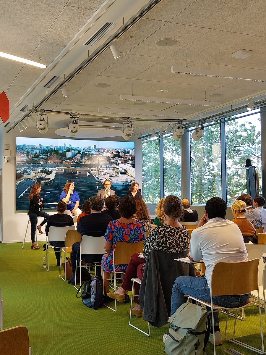 CDC_Habitat's tweet image. ♻ 🏙 #SobriétéFoncière et recyclage du foncier artificialisé au programme du #HubDesTerritoires de la @BanqueDesTerr !

 #CDCHabitat y partageait l&apos;exemple de l&apos;opération #ParcsEnScène pour laquelle nous transformons une ancienne zone industrielle imperméabilisée de 14 hectares.