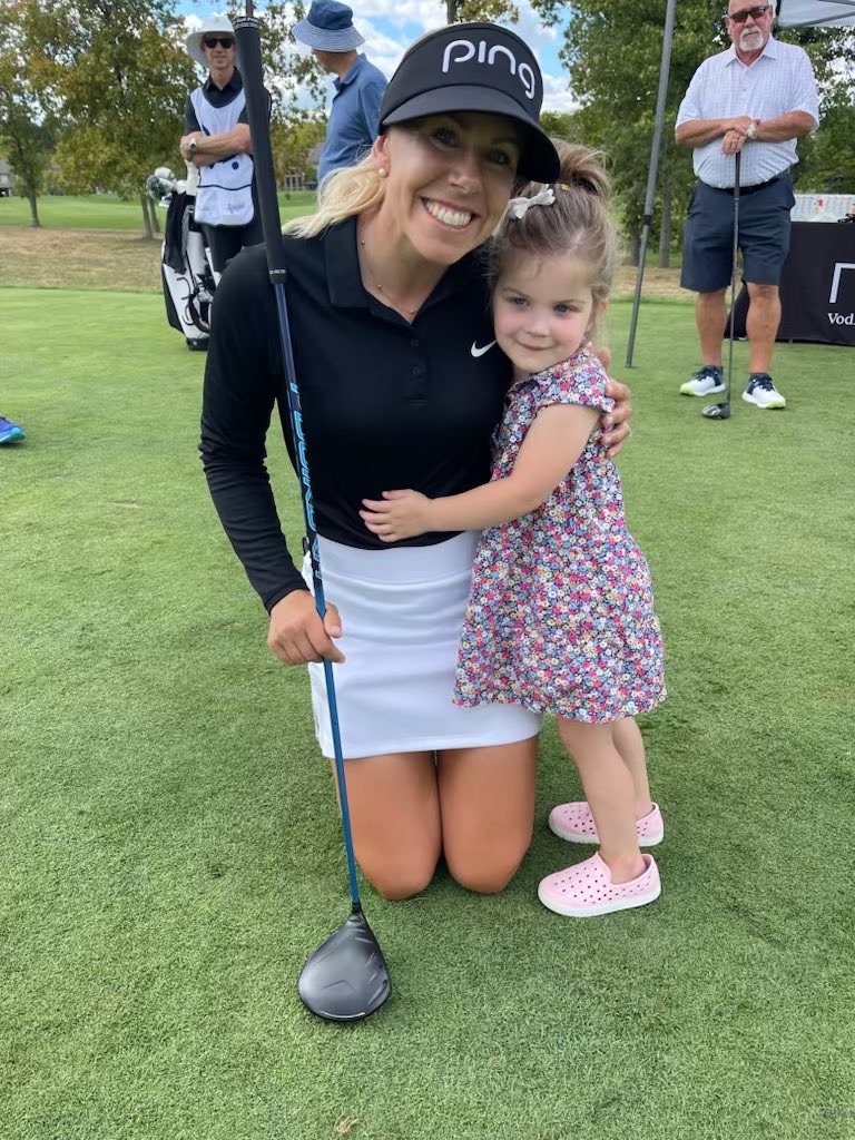 rockytop513's tweet photo. @pernillagolf wishing you the best of luck this weekend. Thanks for taking time for a photo with my daughter! https://t.co/Kr3GKLuKYK