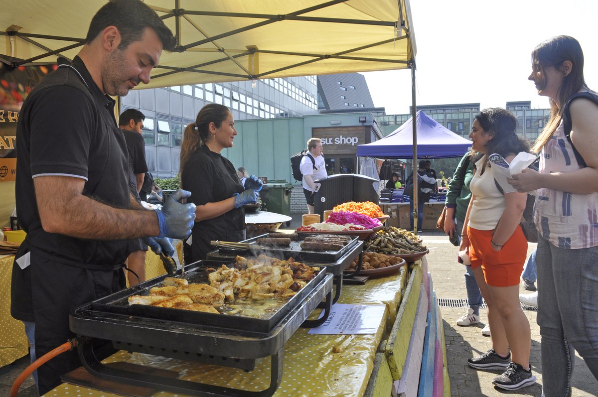 PlymUni's tweet image. #WelcomeWeek has been a fun way for our new students to settle in... and it's not over yet! 🐴🥘⚽️

With miniature ponies, sports events, tasty food, and social clubs we've enjoyed showing you what we can offer while you study with us.

See what's on 👇 upsu.com/ents/