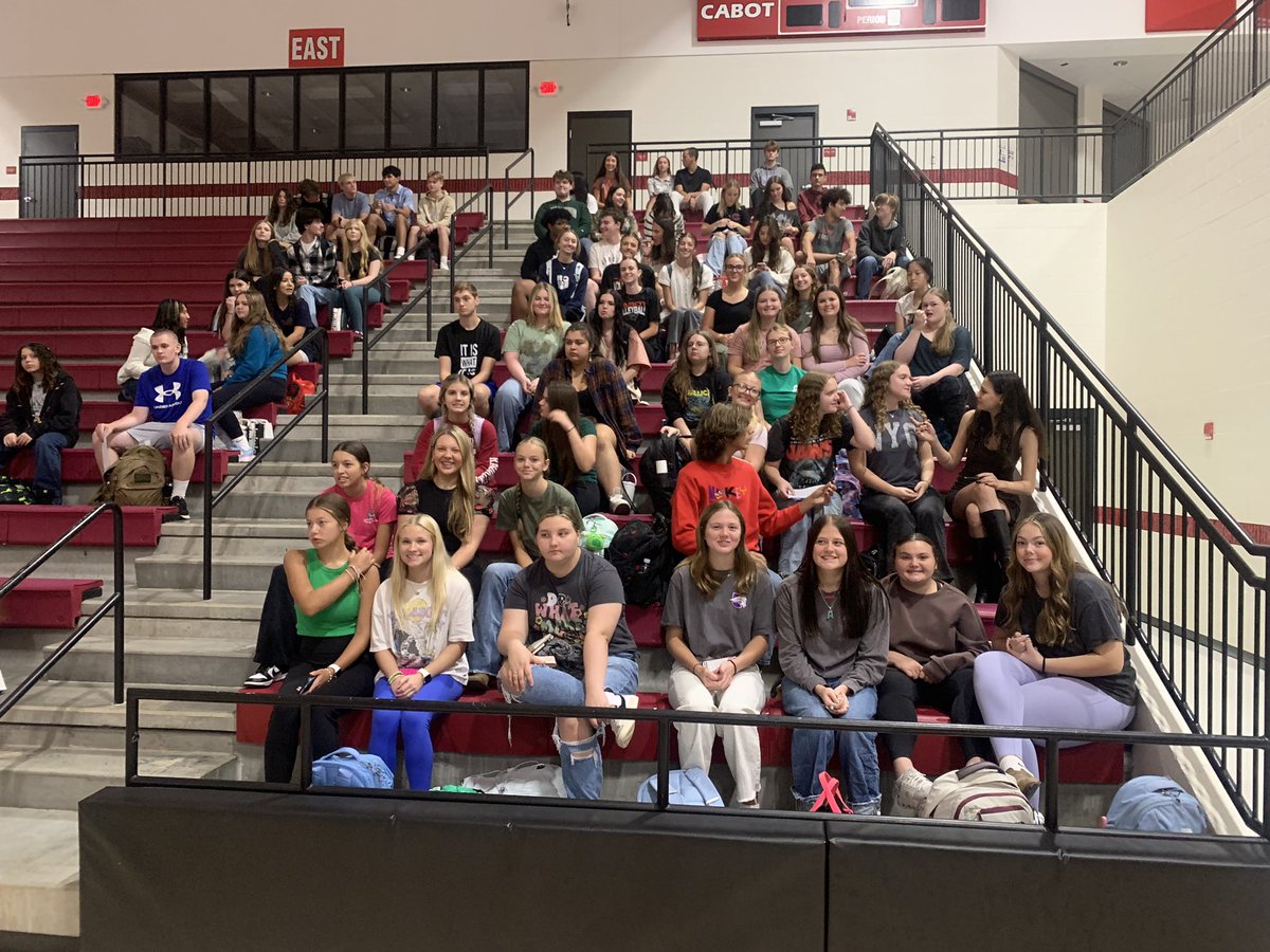 cabotsm1's tweet photo. Our first HOSA meeting of the year! 👀 https://t.co/SGSmETwZf6