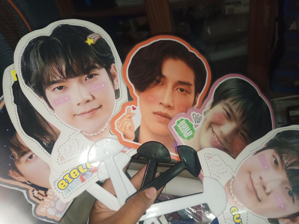 TriHaeng's tweet image. #ตลาดนัดบิว #ตลาดนัดบัวศรี #ตลาดนัดไบเบิ้ลบิว #Beyourluve