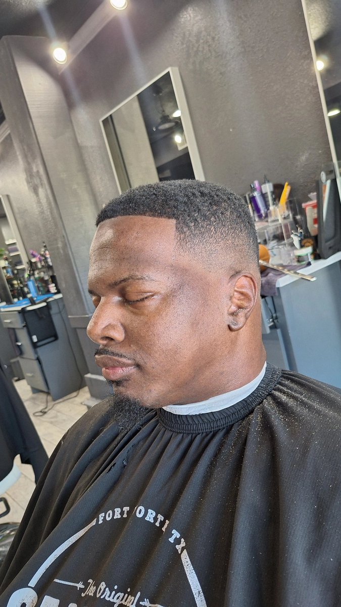 WDemonshae's tweet image. #LateUploadFromLastNight #Baldfade #BaldFadeHaircut #ImFaded