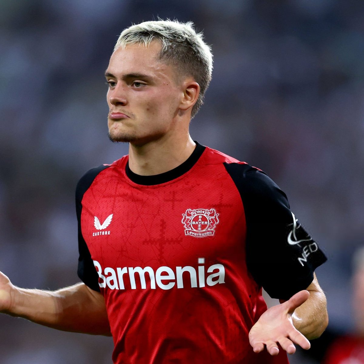 lnstantFoot's tweet photo. ⚽️ Florian Wirtz BUTEUR avec le Bayer Leverkusen face à Feyenoord ! 🔥

Son premier en Ligue des Champions pour son premier match dans la compétition ! 💥 https://t.co/hbCswkrXOI