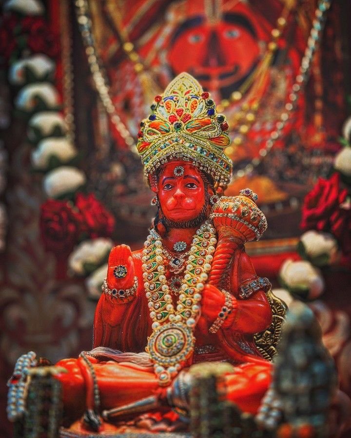 तुम रक्षक काहूं को डरना।🙏🏻