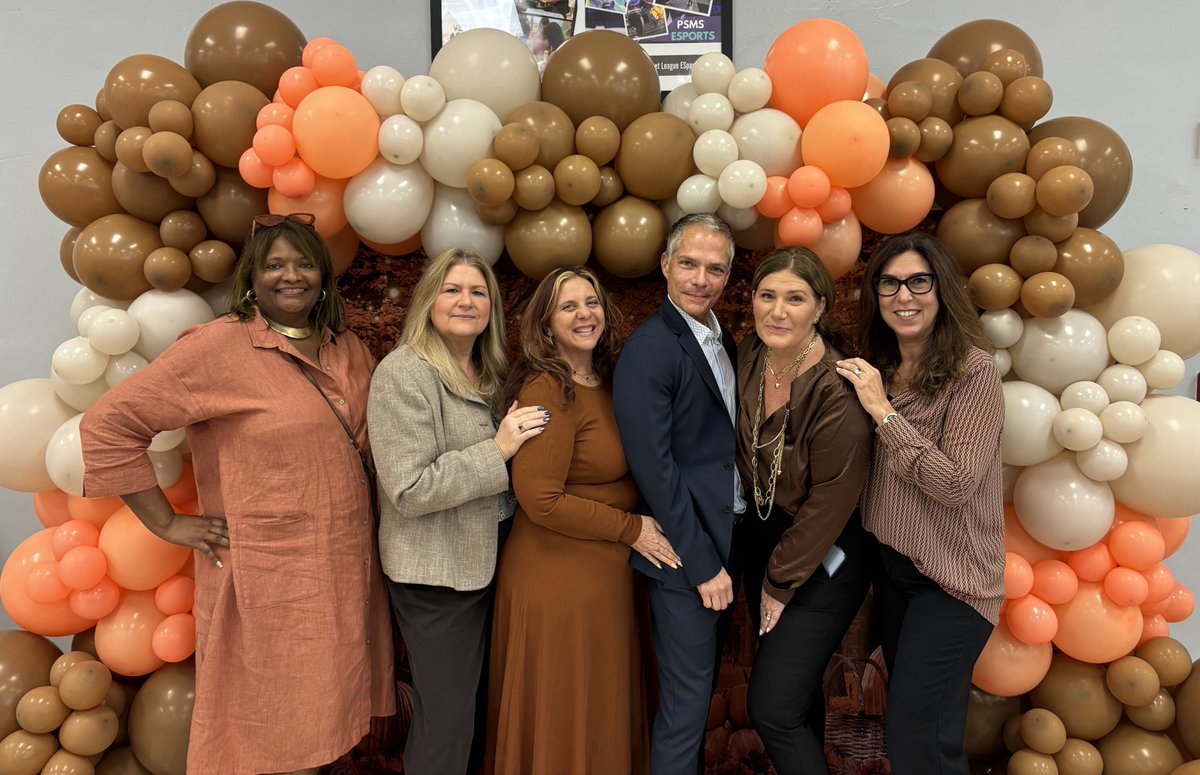 Dr Cespedes (Correa) tweet media