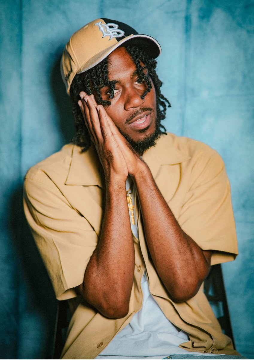 nlshuncho's tweet photo. “Math taught me to divide, English taught me to write, but College taught me to Survive” - Huncho #snrszn 📚 https://t.co/2hdKQZAS7J