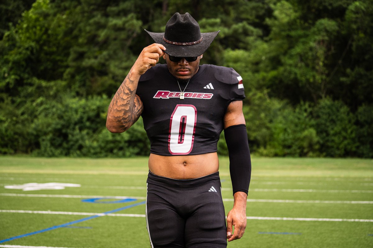 The Men in 𝐁𝐋𝐀𝐂𝐊 🏴‍☠️

#NoMereBeast