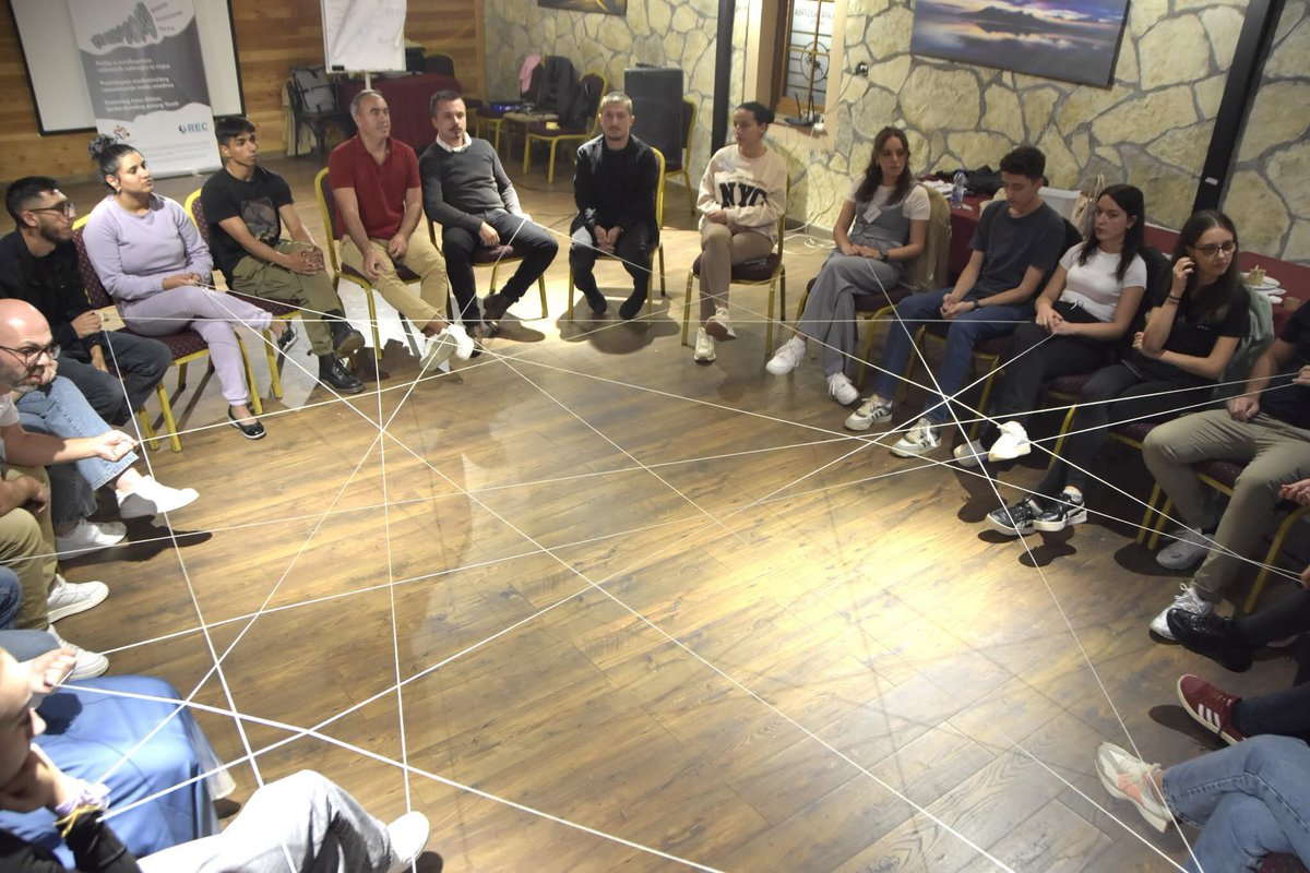 RecKosova's tweet photo. We’re excited to share with you that the Autumn Youth Peace Camp has wrapped up with success! 🕊️

Let's continue to build trust, promote dialogue, and work together for a brighter, more peaceful future! ✨

#ConfidenceBuilding 🤝 #EUSupport #WesternBalkans https://t.co/NdJCFNH6Lm