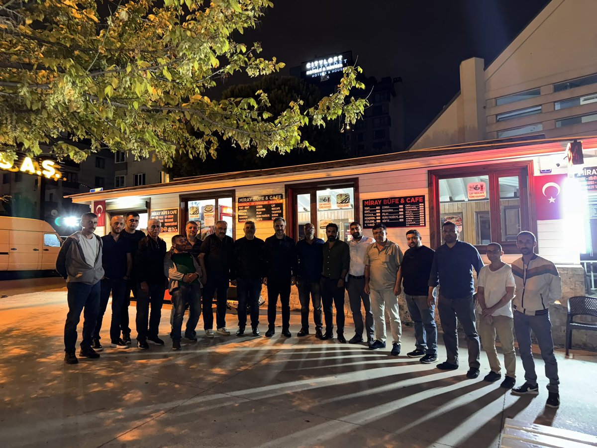 burakcifci34's tweet photo. 📍İnönü Mah.

Mahalle teşkilatımızın haftalık olağan toplantısına katıldık.

Tecrübeli mahalle başkanımız @bas57_nazim ve ekibine gayretlerinden ötürü çok teşekkür ediyoruz.

#BirlikteGüçlüyüz🇹🇷

@atasehirakparti 
@osmannnurika 
@tugbaisikercan https://t.co/oXWeb5s2oV