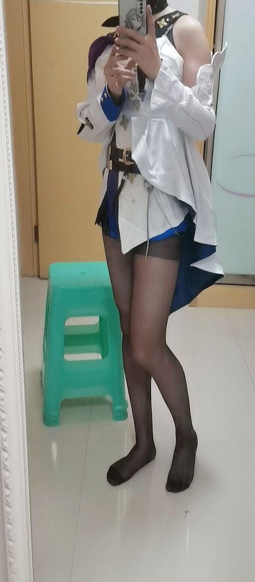 COSMOSDASOS's tweet photo. 雷电芽衣COSPLAY，感觉意外的还行 https://t.co/V18X49xL3h