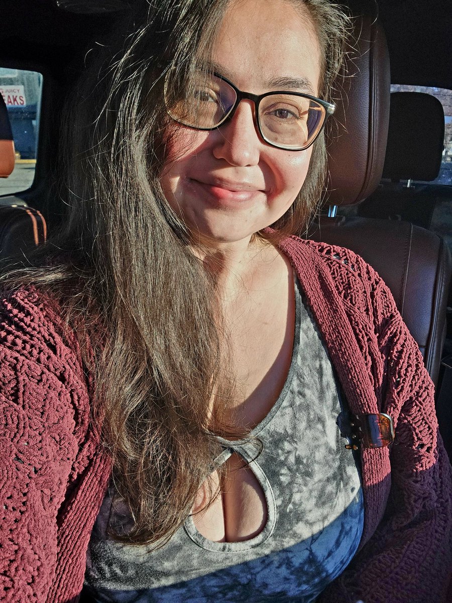 conspiracyfans's tweet photo. Good morning from Alaska
#daily7 ๐ฏ #nomakeup #nofilter https://t.co/nBtFC7Yepd