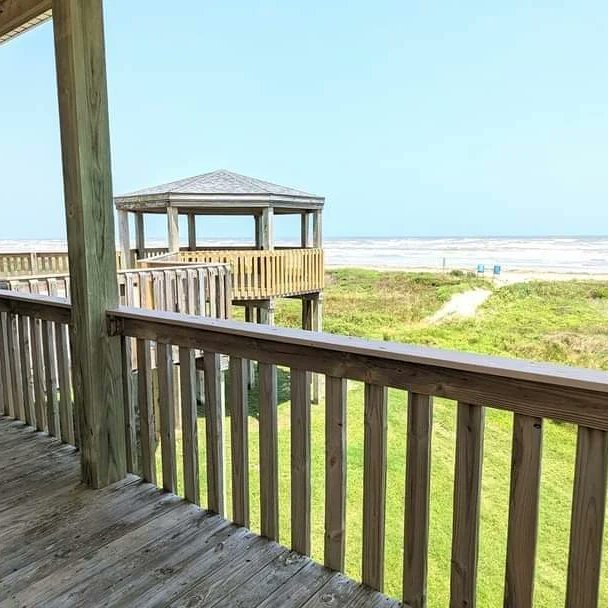 It's time to start planning that reunion, wedding or corporate event! Surfside Beach has an event center that holds 200 people. Stahlman Park is perfect for any occasion. Click the link to get more information.

surfsidetx.org/page/city.park…
