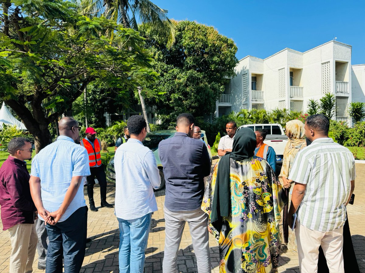 <a href="/FCDOGovUK/">Foreign, Commonwealth & Development Office</a> The group then visited the Kenya School of Revenue Administration (#KESRA) Mombasa Campus for further learning and discussions. 2/2

#Somalia #Customs #Reform #Studytour