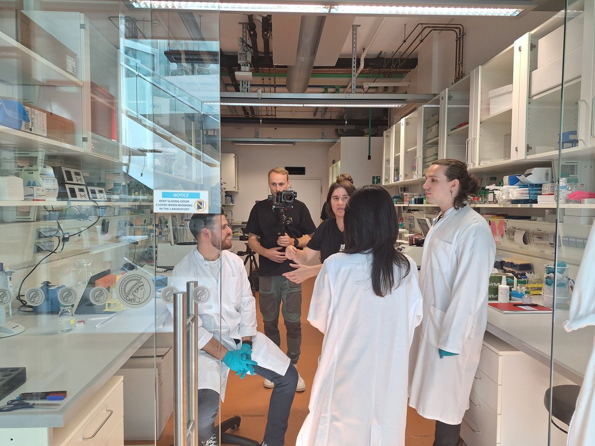 Cologne Graduate School of Ageing Research (@cga_age) on Twitter photo 🎬 Next step: Hollywood! Our students and faculty members are doing an amazing job acting in our new #CGA video. Many thanks to all, including the highly professional crew from wave.film. Stay tuned!🍿😎
<a href="/MPIAGE/">MPI for Biology of Ageing</a> <a href="/CECAD_/">CECAD Cologne</a> 🎬 Next step: Hollywood! Our students and faculty members are doing an amazing job acting in our new #CGA video. Many thanks to all, including the highly professional crew from wave.film. Stay tuned!🍿😎
<a href="/MPIAGE/">MPI for Biology of Ageing</a> <a href="/CECAD_/">CECAD Cologne</a>