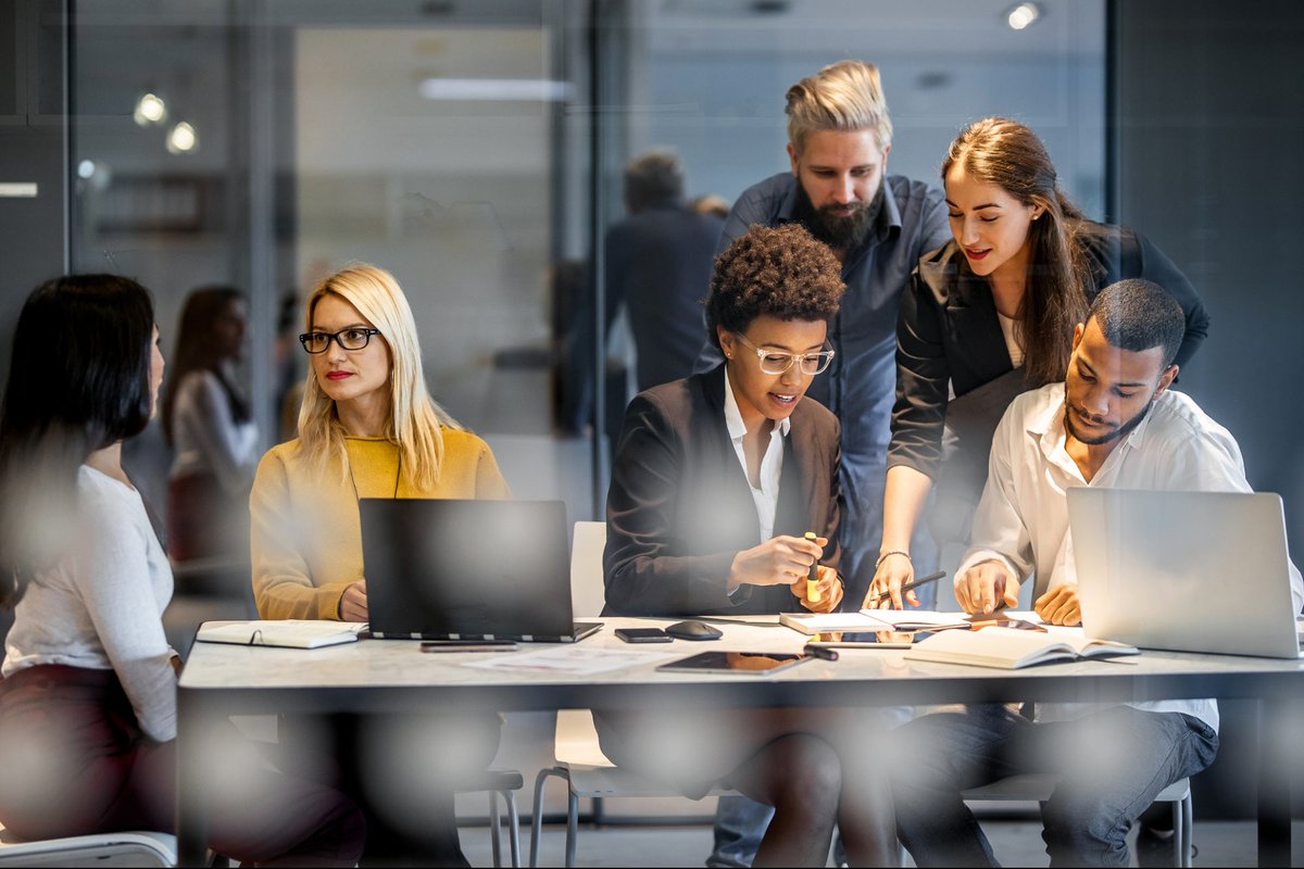 How to Navigate the Complexities and Challenges of Real-World Events Impacting Your Company dlvr.it/TDRW2j