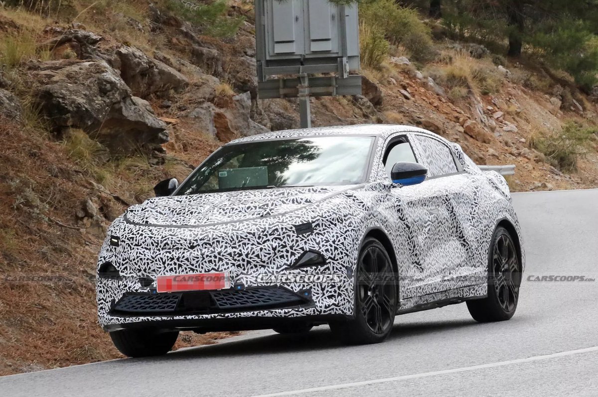 paddock_inside's tweet photo. Un SUV fastback pour la future Alpine A390, pour aller chatouiller le Porsche Macan ? 🙃
Un bi-moteur de 430 ch (celui du Ariya NISMO) 4x4 en entrée de gamme et possiblement 600 ch en version plus huppée.
Ça va chercher quoi en tarif ? 55 K la première, 75 la deuxième ? https://t.co/uIDTlYEra4