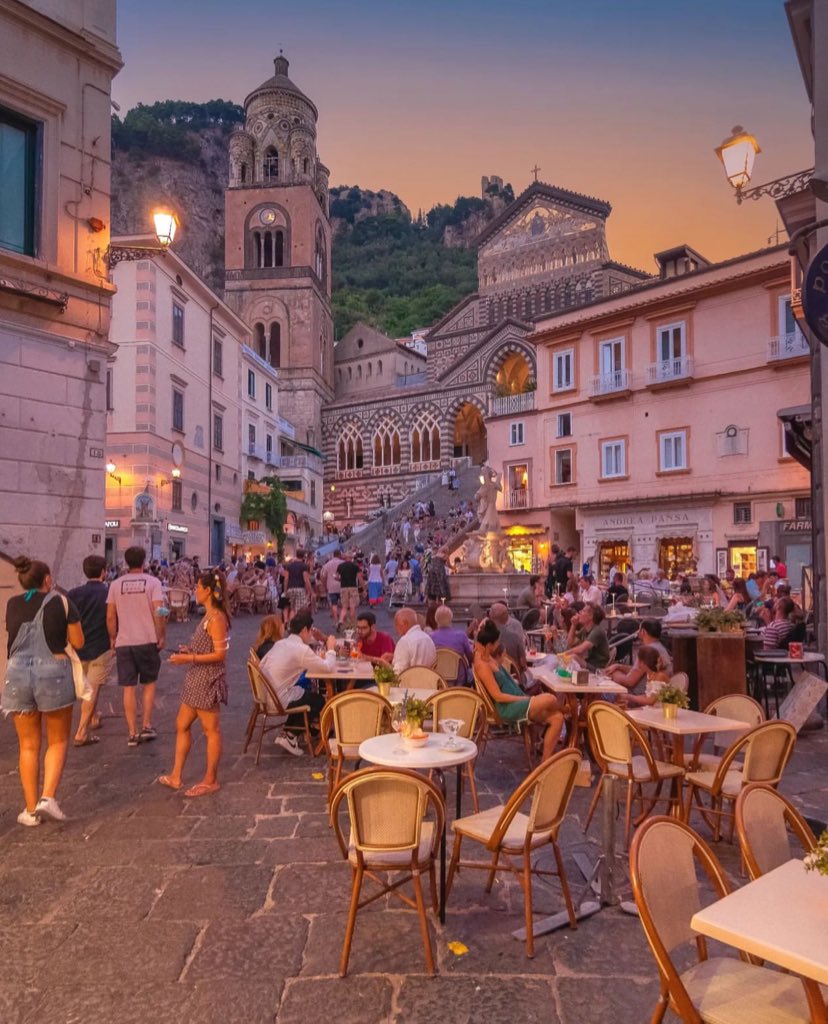 W0rld2026's tweet photo. Amalfi coast, Italy https://t.co/cKUMVNaIBd