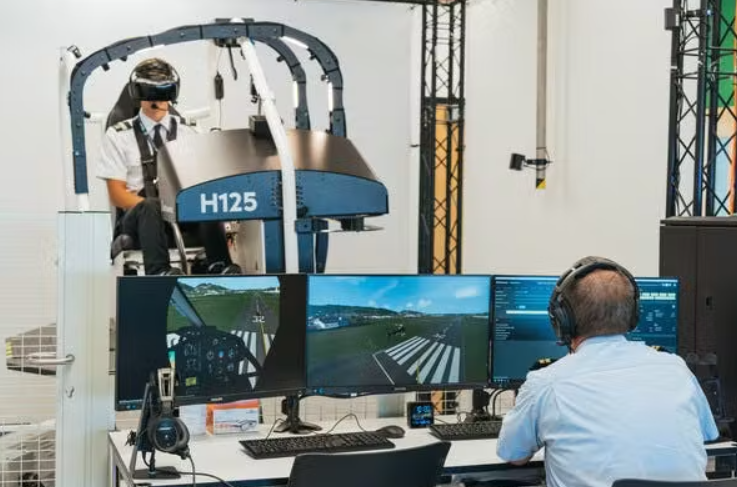 New VR flight simulator is a breakthrough for pilot training! This groundbreaking tech offers realistic scenarios and can improve pilot skills. #Aviation #Innovation #VR militaryaerospace.com/commercial-aer…