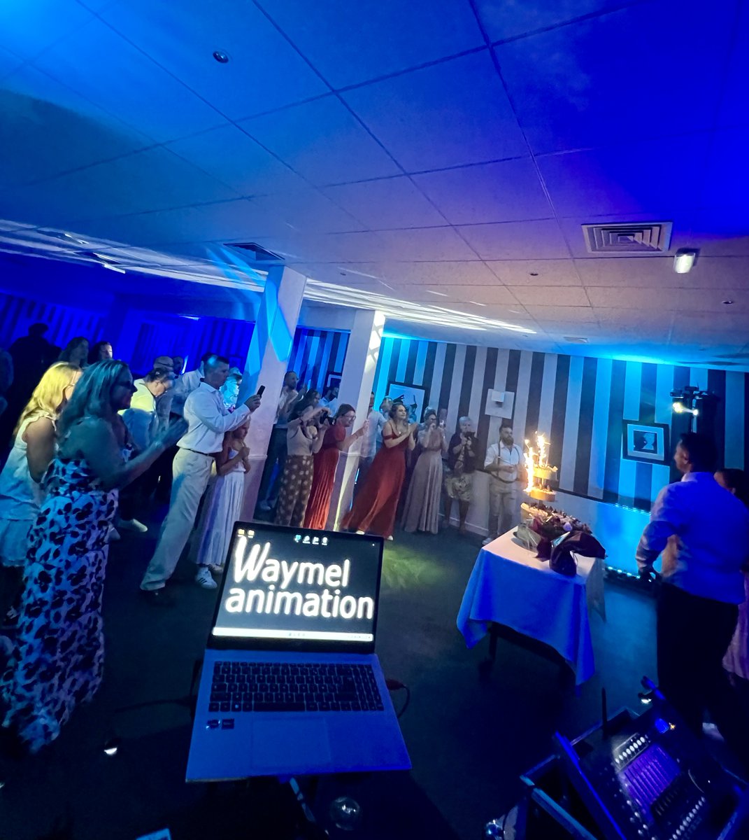 WaymelAnimation's tweet photo. MARIAGE 2024 à LENSOTEL dans le 62 !!! La soirée...
Domaine & Traiteur = Lensotel à Vendin Le Vieil (Lens)
Matériel = #WaymelAnimation @WaymelAnimation
Animateur DJ = #LoLoWaymel
#Mariage #Fiesta #AuTaquet #Danse #Soirée #Folie #Dance #Musique #Music #Ambiance #GrosseAmbiance https://t.co/PMMhxVCoi5