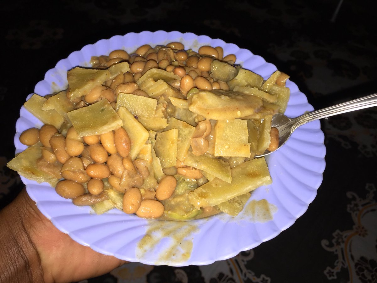 DoggyIsaac's tweet photo. Dinner https://t.co/BPGLg36bKp