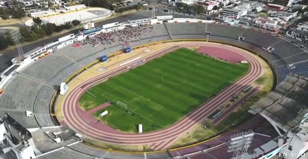 Bueno, no todo es malo, por lo menos llenaron el AtahualJAJAJAJJAAJA