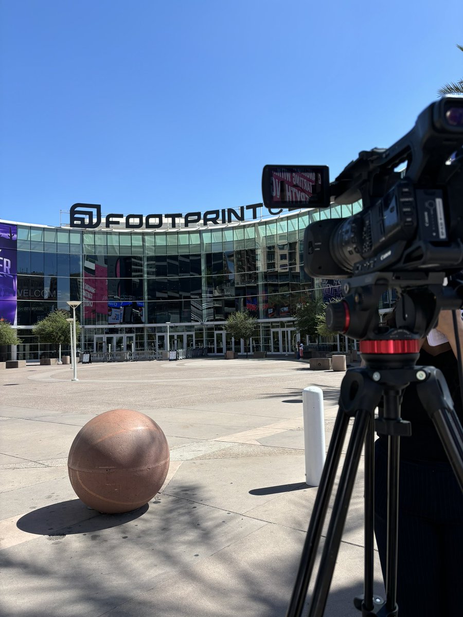 bHanson007's tweet photo. @ImanAbraham2 and I made our way down to the footprint center today to work on a couple stories regarding the final home game for @PhoenixMercury tonight!

@sportscronkite https://t.co/EuXH4HQTPs