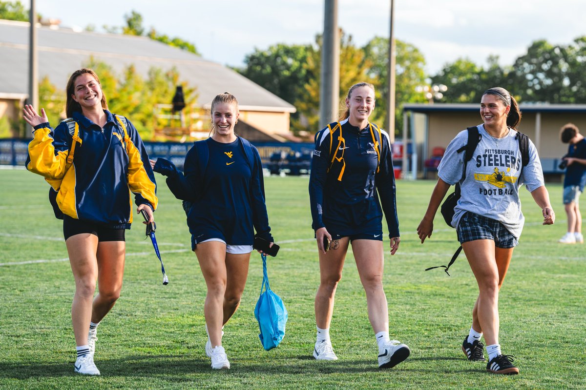 #ThrowbackThursday fits 🔥✌️

#HailWV
