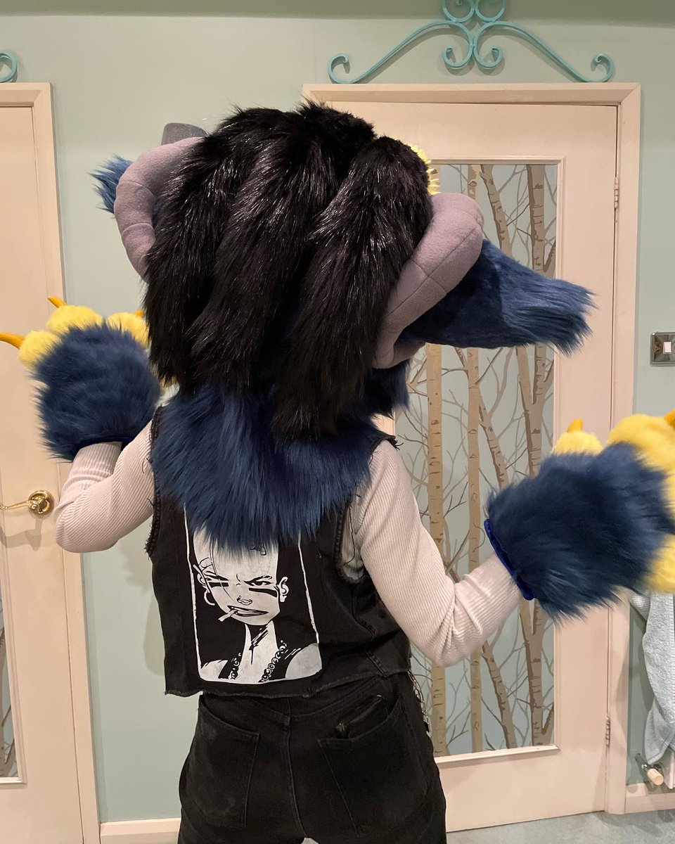 Introducing Lost the feline-bovine hybrid! A recently completed fursuit head &amp; paws commission. Featuring plush horns, piercings and vinyl claws, I love how unique his design is and bringing him to life was such a cool experience! I’d love to work on more cool hybrids in future✨