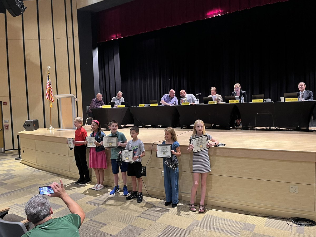 Congratulations to the <a href="/DEWMiddleSchool/">David E. Williams</a> September Students of the Month!