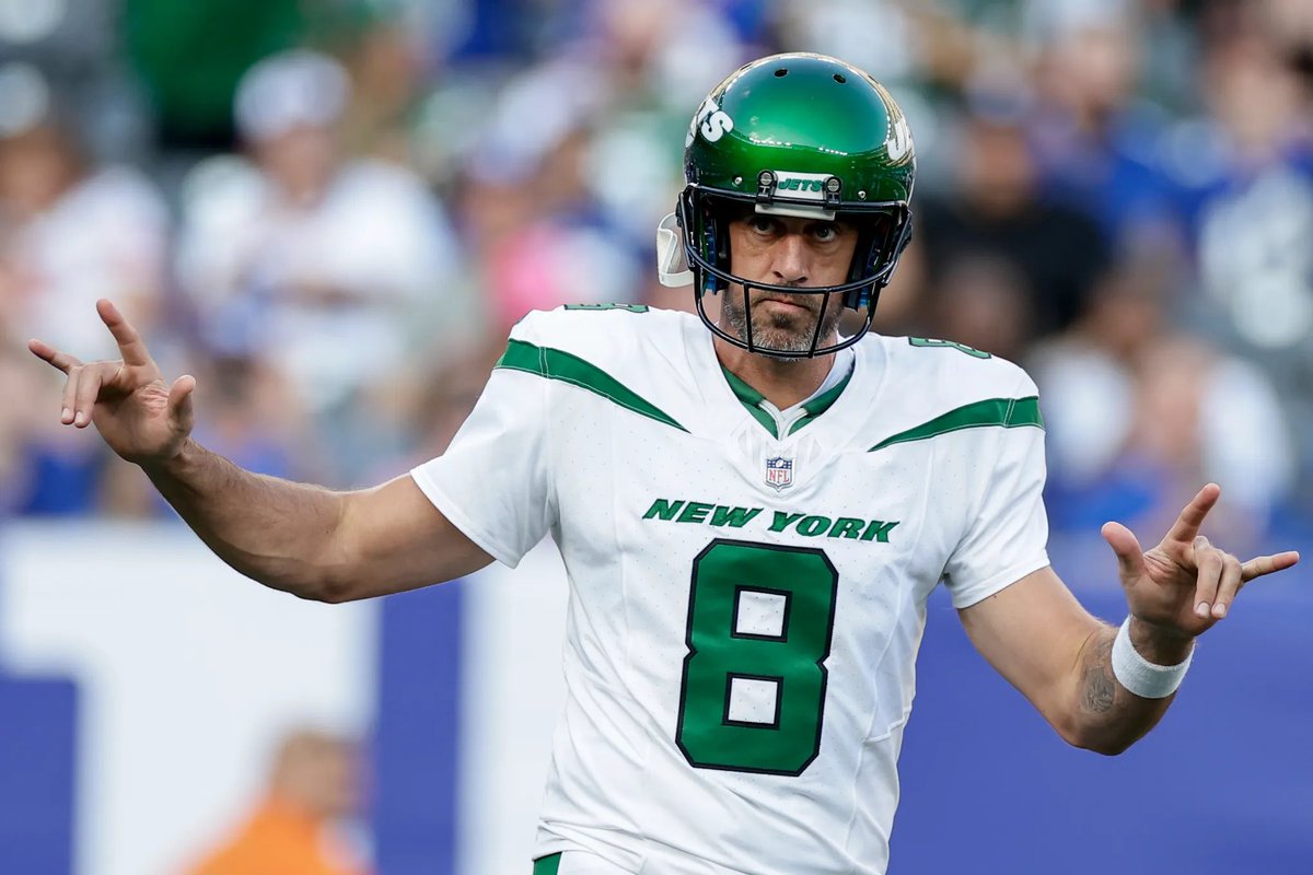 BackyardBet's tweet image. 🏈TNF POTD🏈

U 38.5 PTS

TNF unders were 11-6 in 2023 and 2-0/1-0-1 this year

The Patriots will be looking to establish the run against a poor Jets run defense and control/burn the clock

Also like the Pats +6.5 but just too disgusting for me to bet

LFG