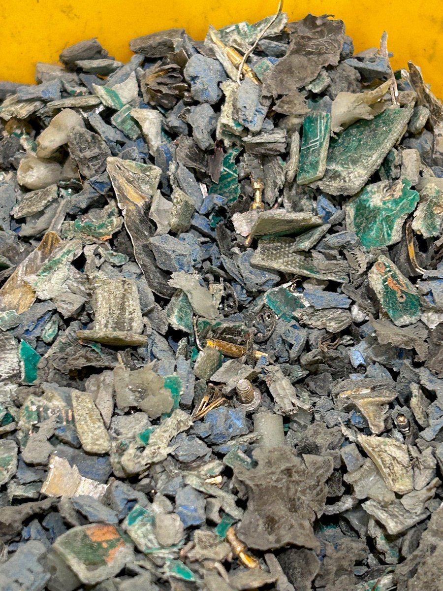 RECA was proud to support Lichen Labs in submitting a project to the Electronics Scrap Recycling Advancement Prize. In their research they were successful in extracting copper and other metals from shredded circuit boards using plant material.