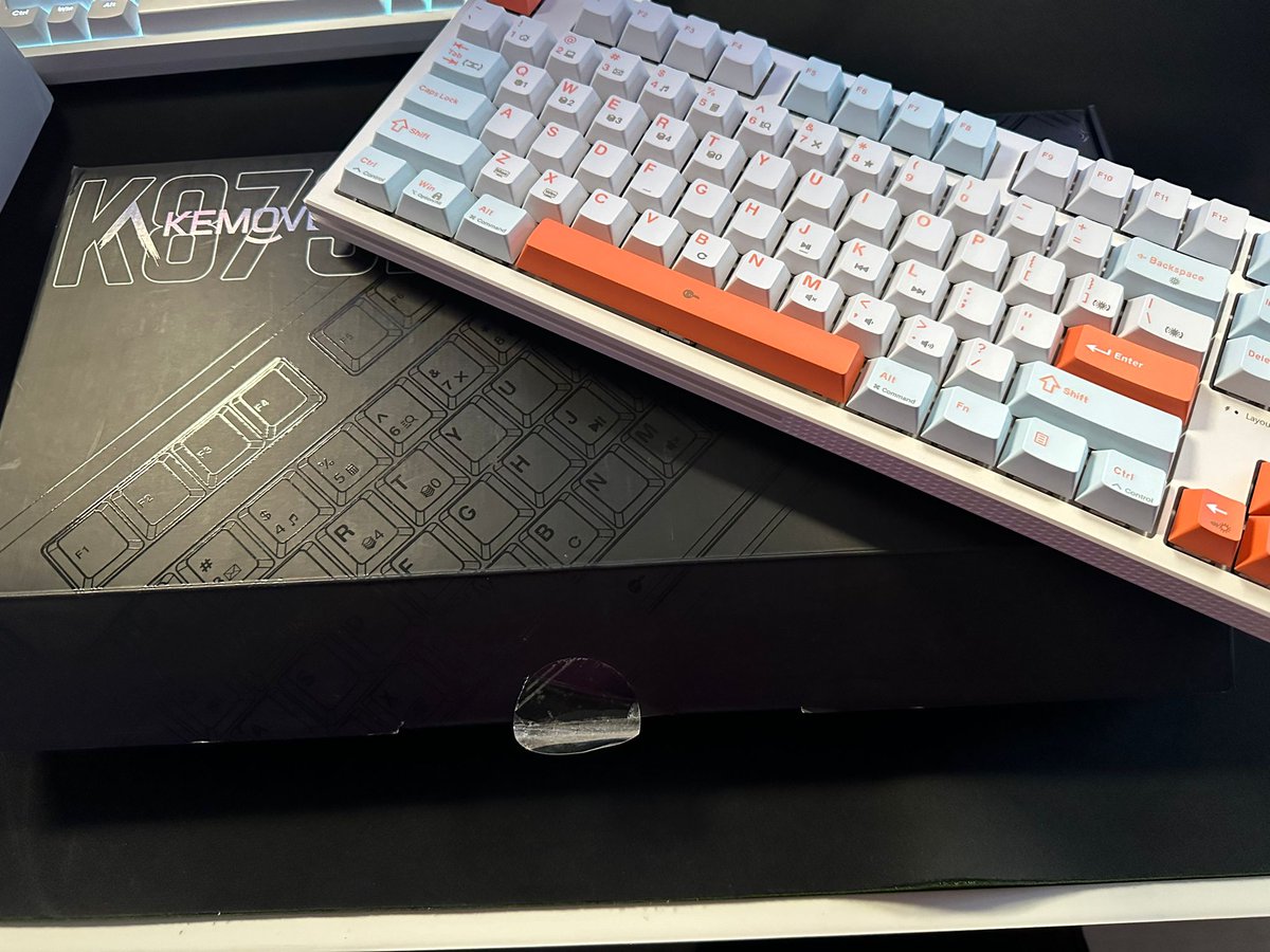 TORE1005 (@t0re1005) on Twitter photo 🎁Sorteo colaboración con <a href="/KemoveD/">KemoveDirect</a>
⌨️3 Teclados valorados en más 80$ cada uno
🔹Sigue <a href="/T0RE1005/">TORE1005</a> y <a href="/KemoveD/">KemoveDirect</a>
🔹RT y💙
🔹Menciona dos amigos @
🔹Completa todos los pasos del gleam.
gleam.io/qNVyl/sorteo-t…
🇪🇸 Solo España 🇪🇸 #AD 🎁Sorteo colaboración con <a href="/KemoveD/">KemoveDirect</a>
⌨️3 Teclados valorados en más 80$ cada uno
🔹Sigue <a href="/T0RE1005/">TORE1005</a> y <a href="/KemoveD/">KemoveDirect</a>
🔹RT y💙
🔹Menciona dos amigos @
🔹Completa todos los pasos del gleam.
gleam.io/qNVyl/sorteo-t…
🇪🇸 Solo España 🇪🇸 #AD