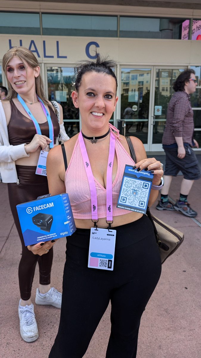 ToeKneeTM🤖 (@toekneetm) on Twitter photo First two streamers blessed today! Thank you <a href="/FierceMommaOG/">FierceMommaOG</a> for helping spread the word!
Lots more tomorrow. See you at #TwitchConSanDiego First two streamers blessed today! Thank you <a href="/FierceMommaOG/">FierceMommaOG</a> for helping spread the word!
Lots more tomorrow. See you at #TwitchConSanDiego