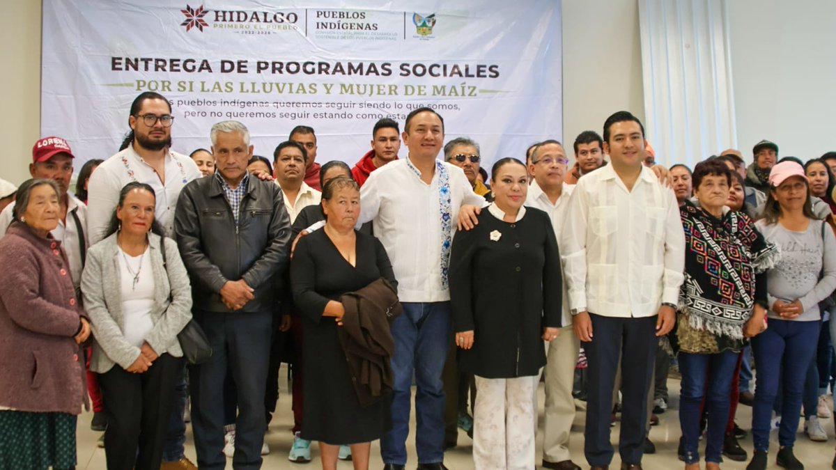 PriscoMg's tweet photo. Acompañado por la Presidenta Municipal de #TulancingoDeBravo, Lorena García Cázares, realicé la entrega de molinos eléctricos de nixtamal y paquetes de láminas galvanizadas, apoyos de los programas de la @cedspi: "Por si las lluvias" y "Mujer de Maíz".
@gobiernohidalgo https://t.co/L4rCPoKbi2