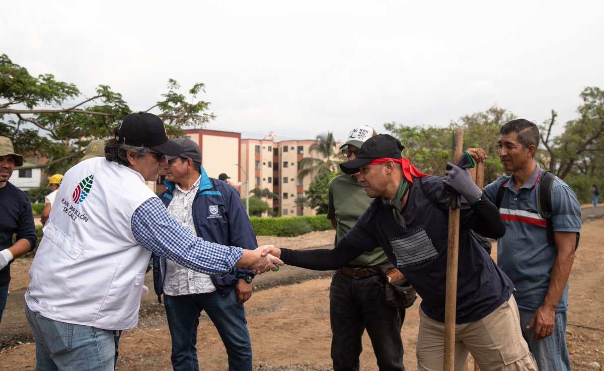 Plan Jarillón de Cali tweet media