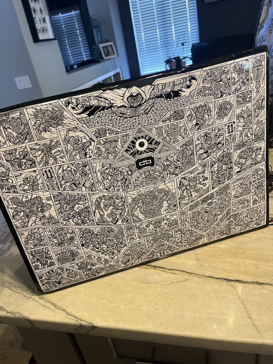 AmandaVega's tweet image. Wanna stand out from all the other courters? Send your bribes in fabulous packaging. Nicely done 😘 @dbrand. You’re definitely getting to 2nd base. 😉 #robotlove