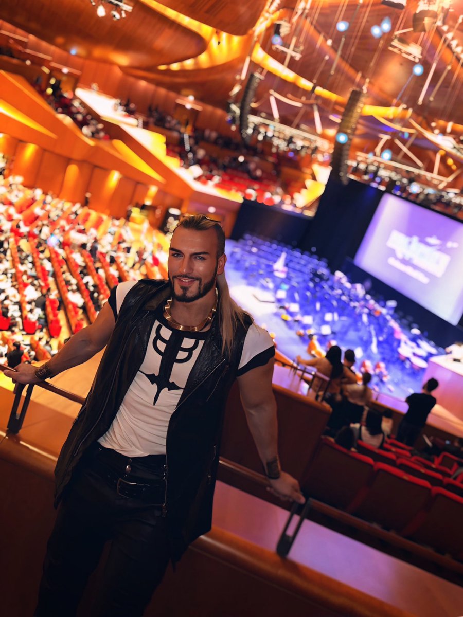 Leon_Chiro's tweet image. • Final Fantasy VII Rebirth Concert
September 15th — Rome, Italy🇮🇹
Tonight I went to my #18th Distant Worlds/ Final Fantasy Concert and it was such an insane feels
Journey! I will always move mountains to not miss any of these Life Experiences!🤍
#FFVIIconcert @ffdistantworlds