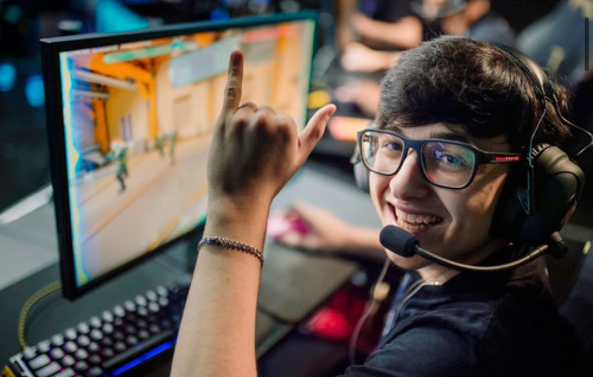 spikezinho_'s tweet photo. 2x1 ve @allknightsla 
QUE SENTIMENTO FODA MEU DEUS
VAMOOOO BRASIL 🇧🇷🇧🇷 https://t.co/9uiKr8BvGd