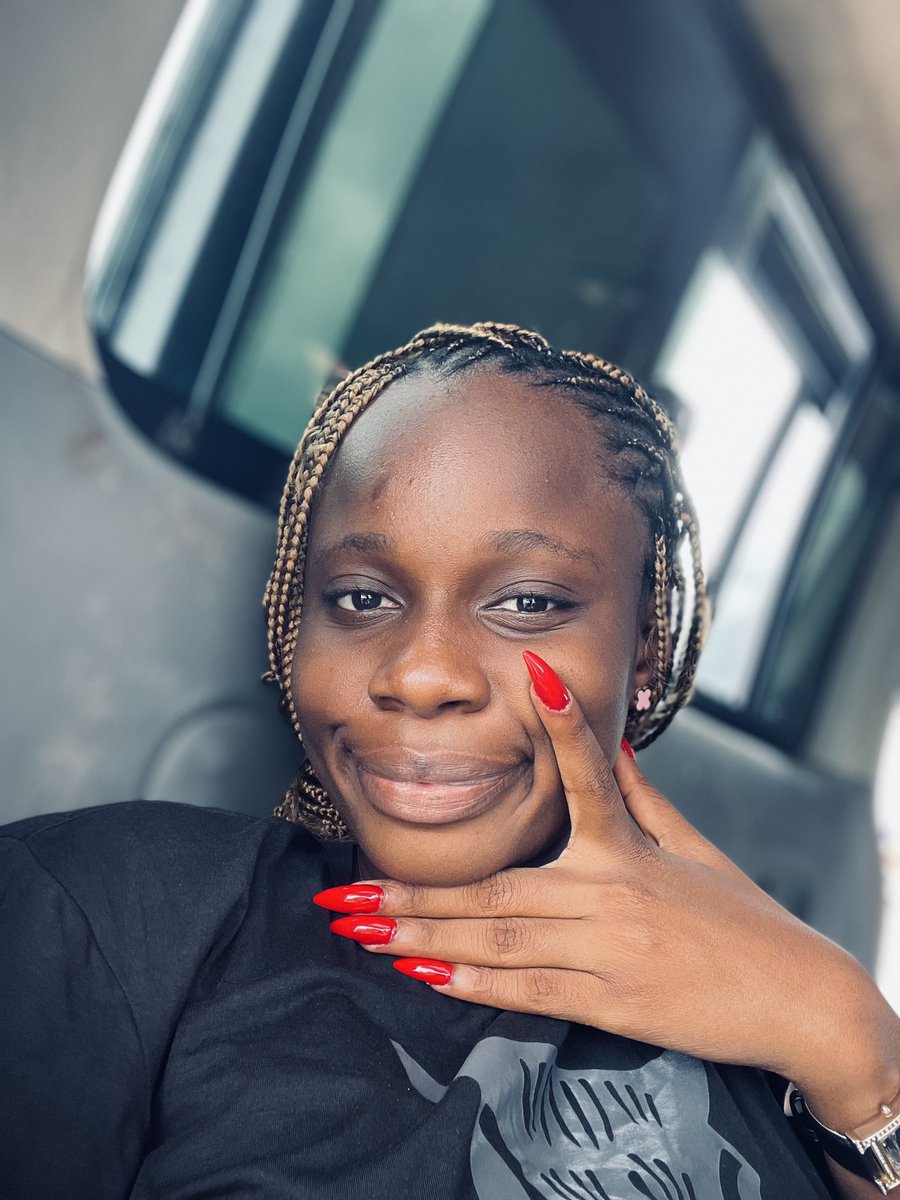 SuperChefSol's tweet photo. Not everyday “food business owner” this, “event planner” that😂
Some days just post random pictures with family and be happy☺️
Life’s not worth living without the joys of it…
Tomorrow’s SWM Abuja💃🏼💃🏼
.
#chefsol #randoms #weekdump https://t.co/HLCord8wV7