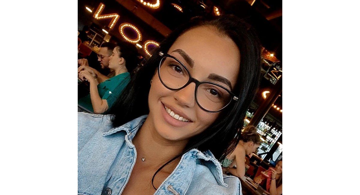CugetLiber's tweet photo. Când va fi înmormântată Denisa, una dintre victimele crimelor de pe litoral https://t.co/i7eKSNz1uB https://t.co/iMHV2PBfIk