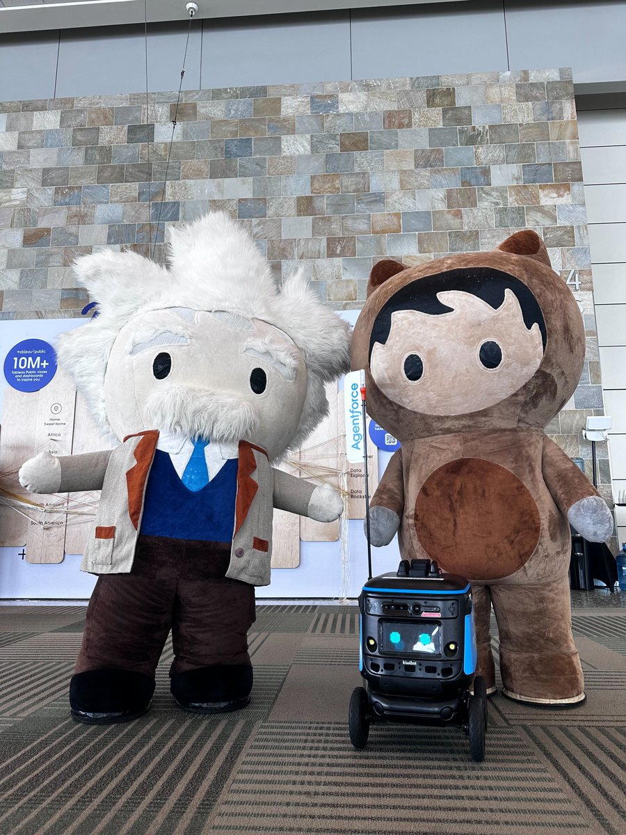 davidrodac's tweet photo. Big news: @gokiwibot is acquiring @nickelytics to create the future of robotics and #OOH 🚀🤝

We're revolutionizing the future of robotics and advertising! 

Imagine every Kiwibot delivery turning into an engaging brand experience. That's what we're building 😎

This is about scaling fast, innovating, and redefining how brands connect with people in real-time and how robotics enhances users’ experiences. 

@nickelytics team, welcome to the crew 🤖🫡

Want to join this game-changer technology for your customers? DM me 📩

#Kiwibot #Nickelytics #AutonomousTech