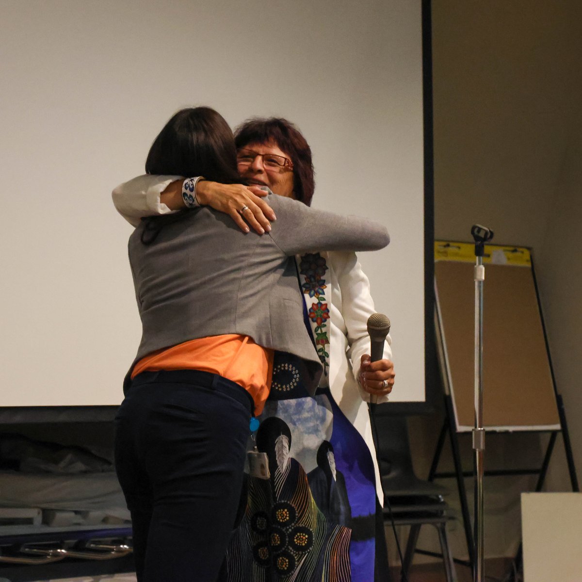 CovenantCA's tweet photo. This week, we were honoured to welcome Terri Hansen Gardiner, a strong Métis woman, Knowledge Keeper and breast cancer survivor. 👏

Terri visited several of our sites to share her inspiring journey, advocating for empathetic, patient-centered care. 🧡 https://t.co/qUEjkr52ks