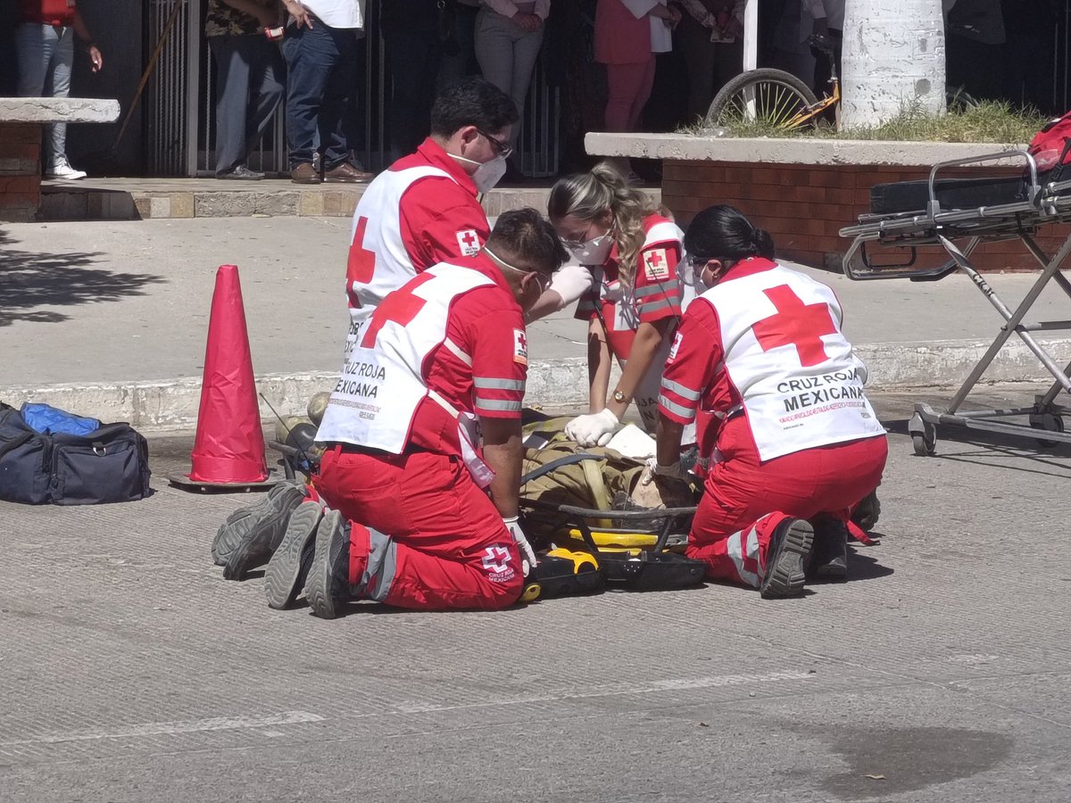 Hoy participamos en el Simulacro Nacional 2024, con el objetivo de seguir fortaleciendo la cultura de la prevención y estar preparados ante cualquier situación de emergencia. 

Agradecemos a las corporaciones de emergencia por su compromiso con la seguridad de nuestro municipio.