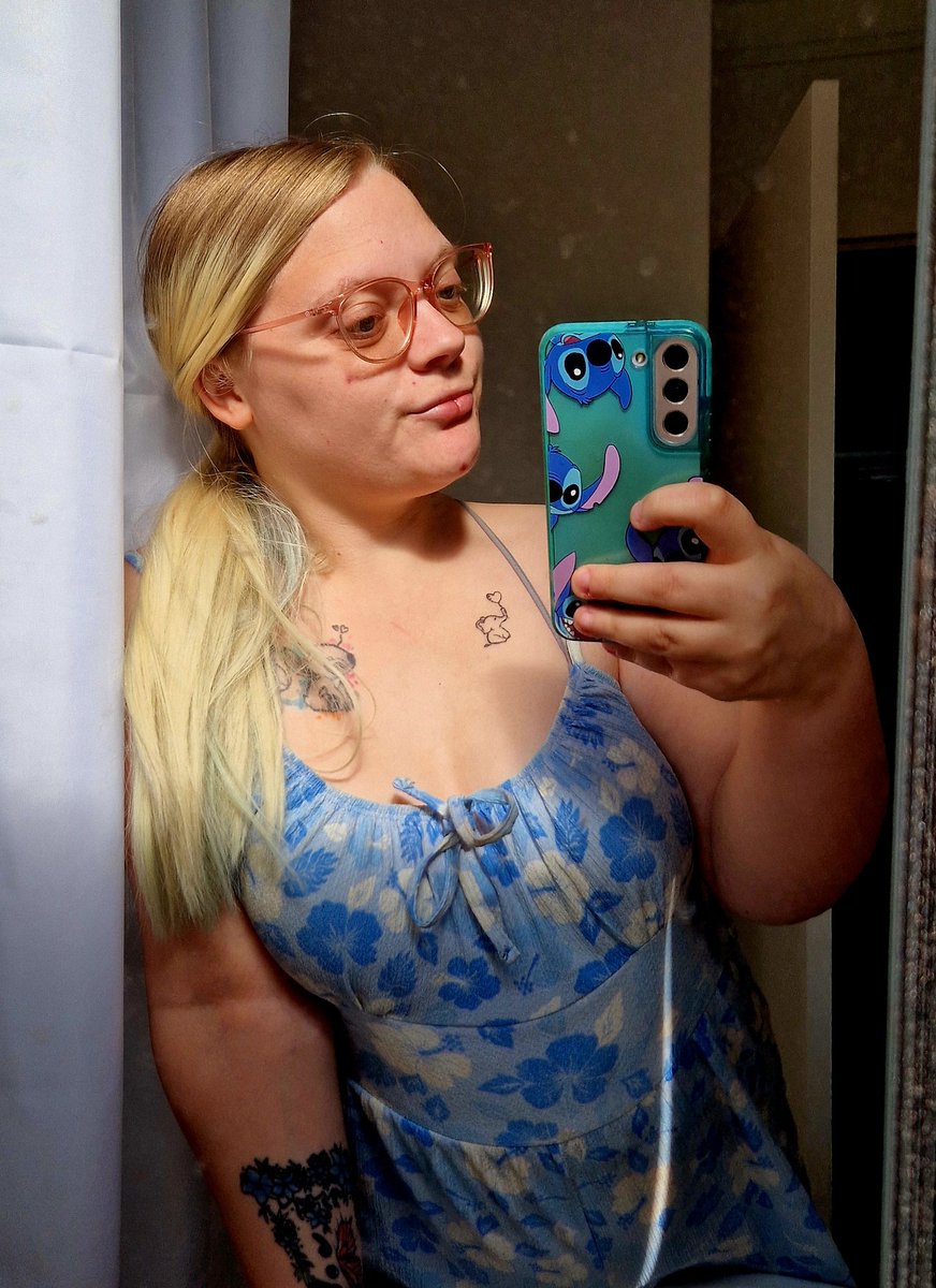 KoalaTeaEJ's tweet image. Fortnite right now come say hi!! #CausingHavoc @HVCUnit
Twitch: Twitch.tv/koalateaej