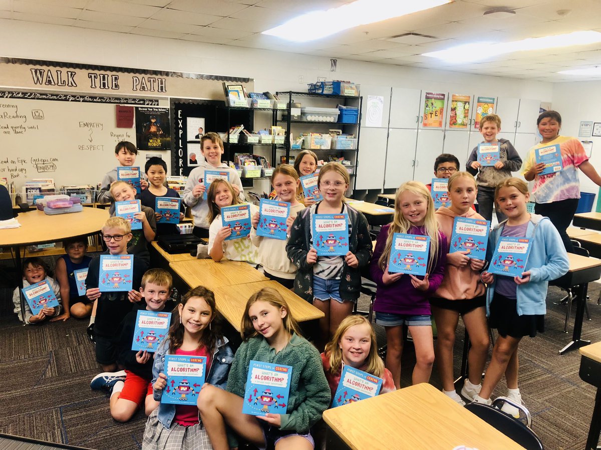 MrsSpencerKM's tweet image. Team X students received their first book of the year from their book sponsors! They will be gifted a book each month of 4th grade. We are so grateful &amp;amp; excited for all of the reading surprises ahead this school year! @KMElem #ReadReadRead 📚🤖✨