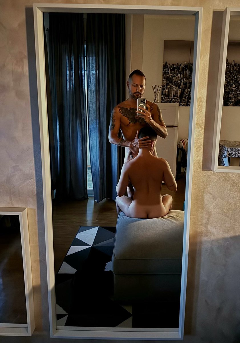 urfavgaycouple_'s tweet photo. Stiamo lavorando per voi 
RT for new contents 🍑😈🔥 https://t.co/8wP9SnlCNc
