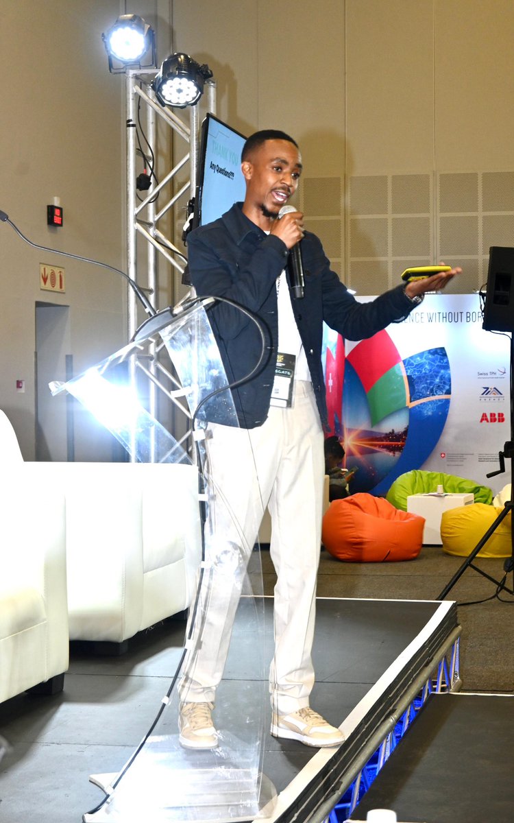 Official_TUT's tweet photo. Kagiso Mampa, the inventor of V-Green,a vanadium solar-powered battery has once again showcased his creation at the SA Innovation Summit.Kagiso, who is currently pursuing a master's in metallurgical engineering designed the battery to be environmentally friendly and  durable. https://t.co/lZNnmjmboO