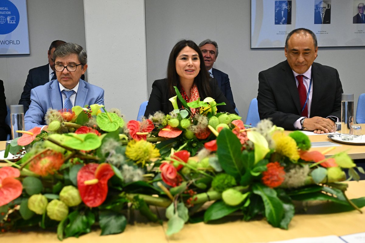 rafaelmgrossi's tweet photo. Regulators key role will become increasingly important as new tech like SMRs &amp; floating NPPs emerge. Pleased to meet w/ members from the Ibero-American Forum of Radiological &amp; Nuclear Regulatory Bodies (FORO) at #IAEAGC and reiterate the importance of our important collaboration. https://t.co/cbTWRaqaio