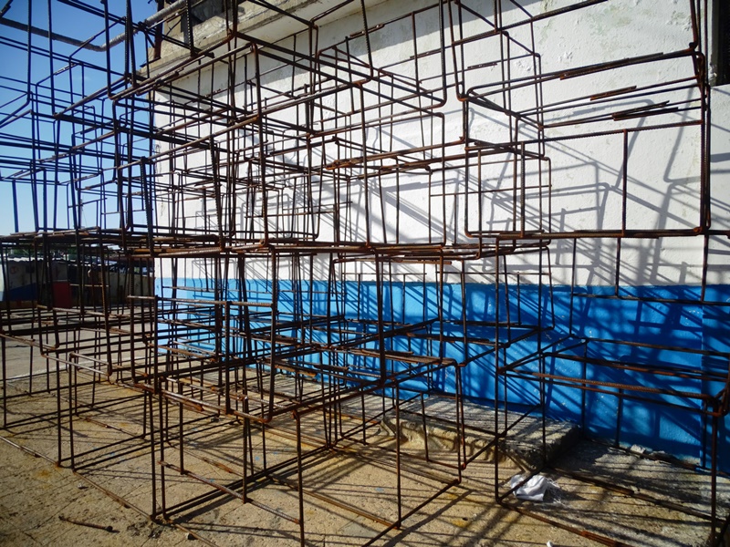 La construcción y reparación de artes de pesca a partir de la adquisición de recursos es otra tarea prioritaria en la pesca santacruceña.
#SomosEpisur #GenteQueSuma
#PescaPorCuba #MinalXMásAlimentos
#MejorSinBloqueo
<a href="/AlbertoLopezcu/">Alberto López Díaz</a> <a href="/PosadaLoriga/">Armando Posada Loriga</a> <a href="/GrupoPesquero/">Grupo Empresarial de la Industria Pesquera</a>